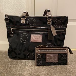 Coach purse and wallet